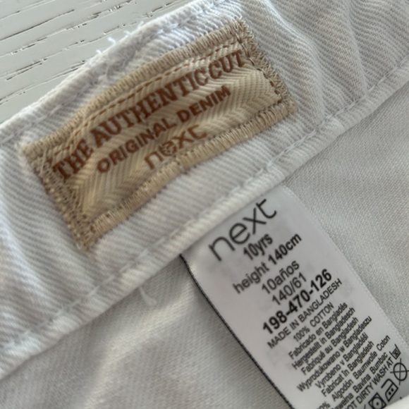 🌼 NEXT - Girls White Denim Shorts 🌼 - Picture 6 of 7